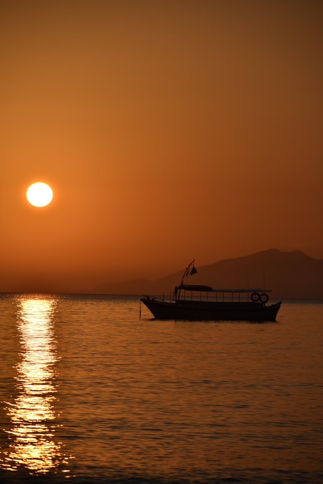 삼척 차박 성지: 갈남항 일출 명소