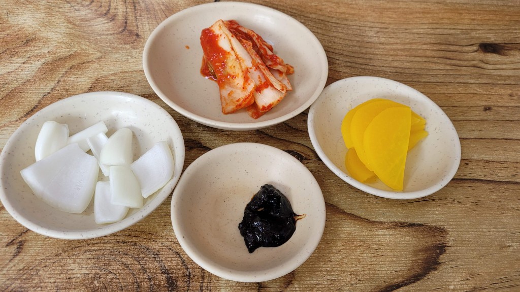 홍천 귀빈반점 중국집 기본 반찬