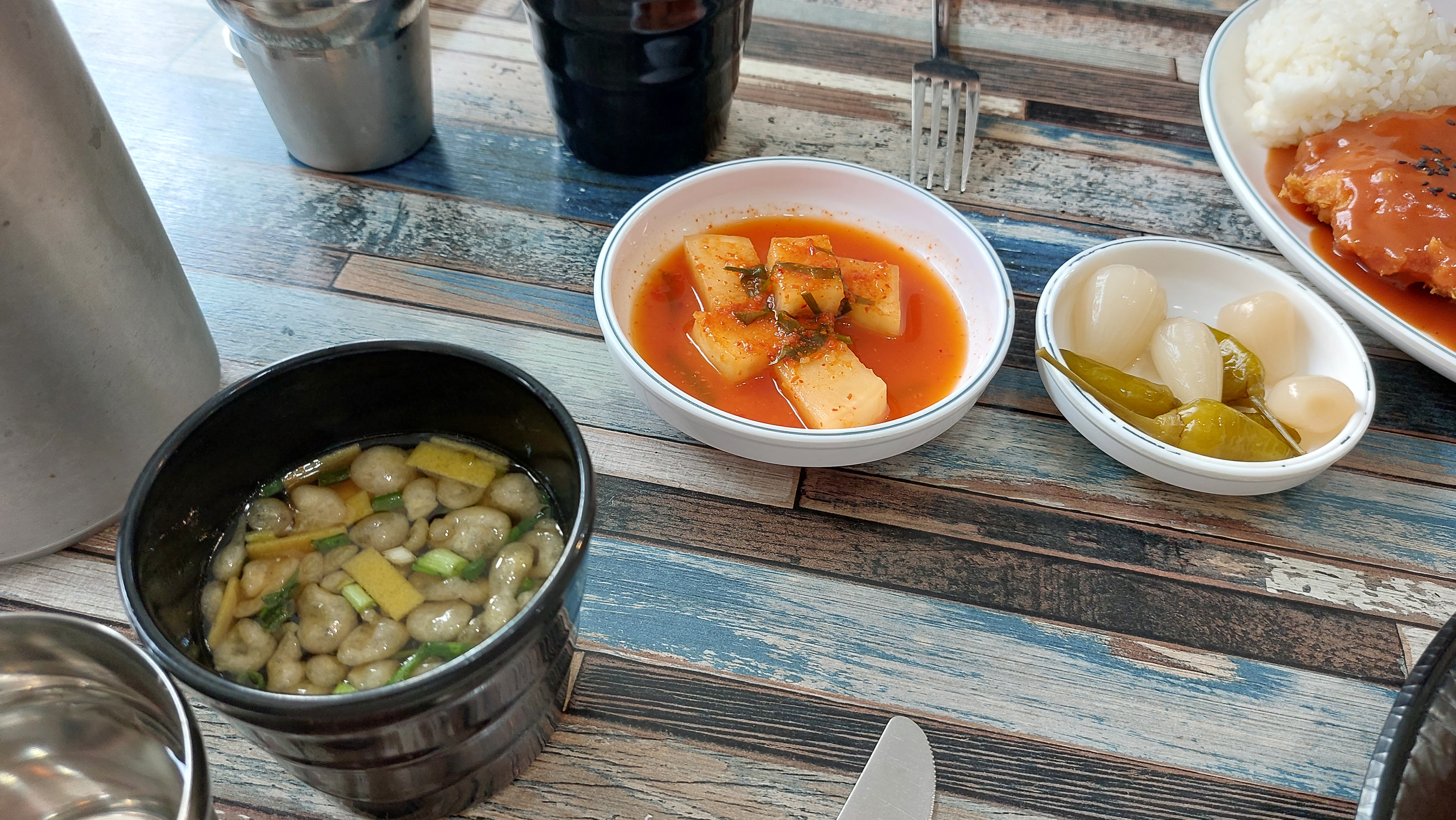 원내동 엄마손돈까스 왕돈까스 반찬