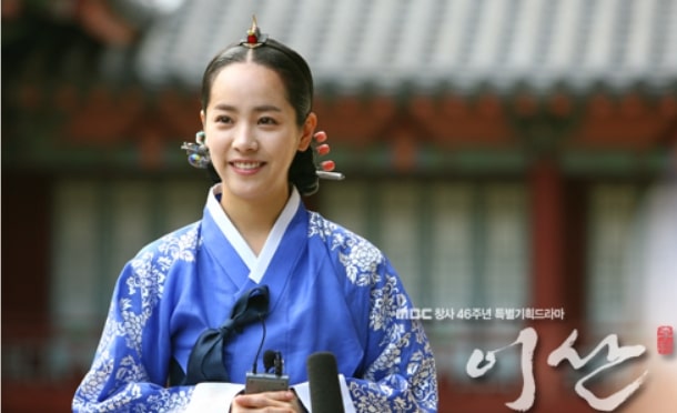 사극드라마 이산에 출연해 한복입은 한지민