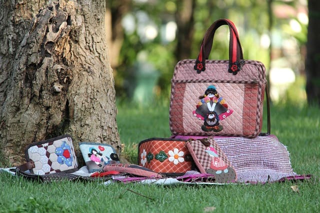 헌 옷을 활용한 제로 웨이스트 실천 방법