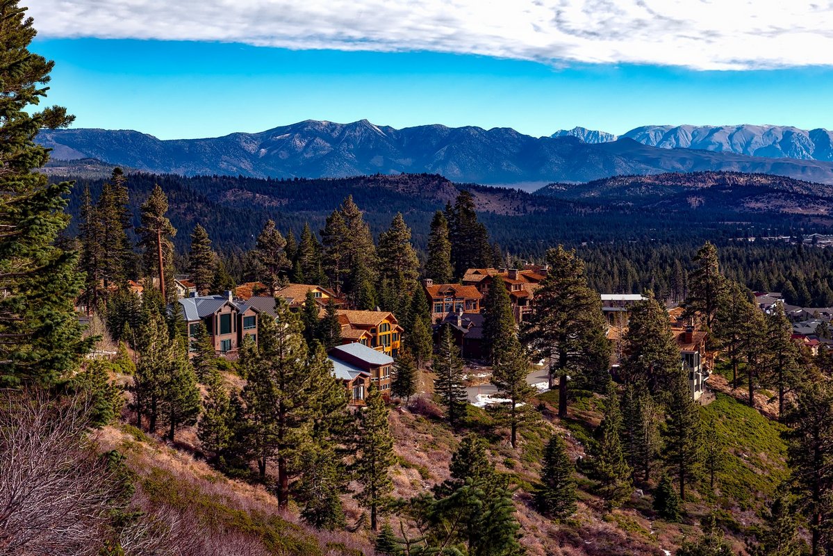 Mammoth lakes