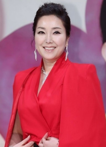 배우 이휘향 20살연상 조폭출신