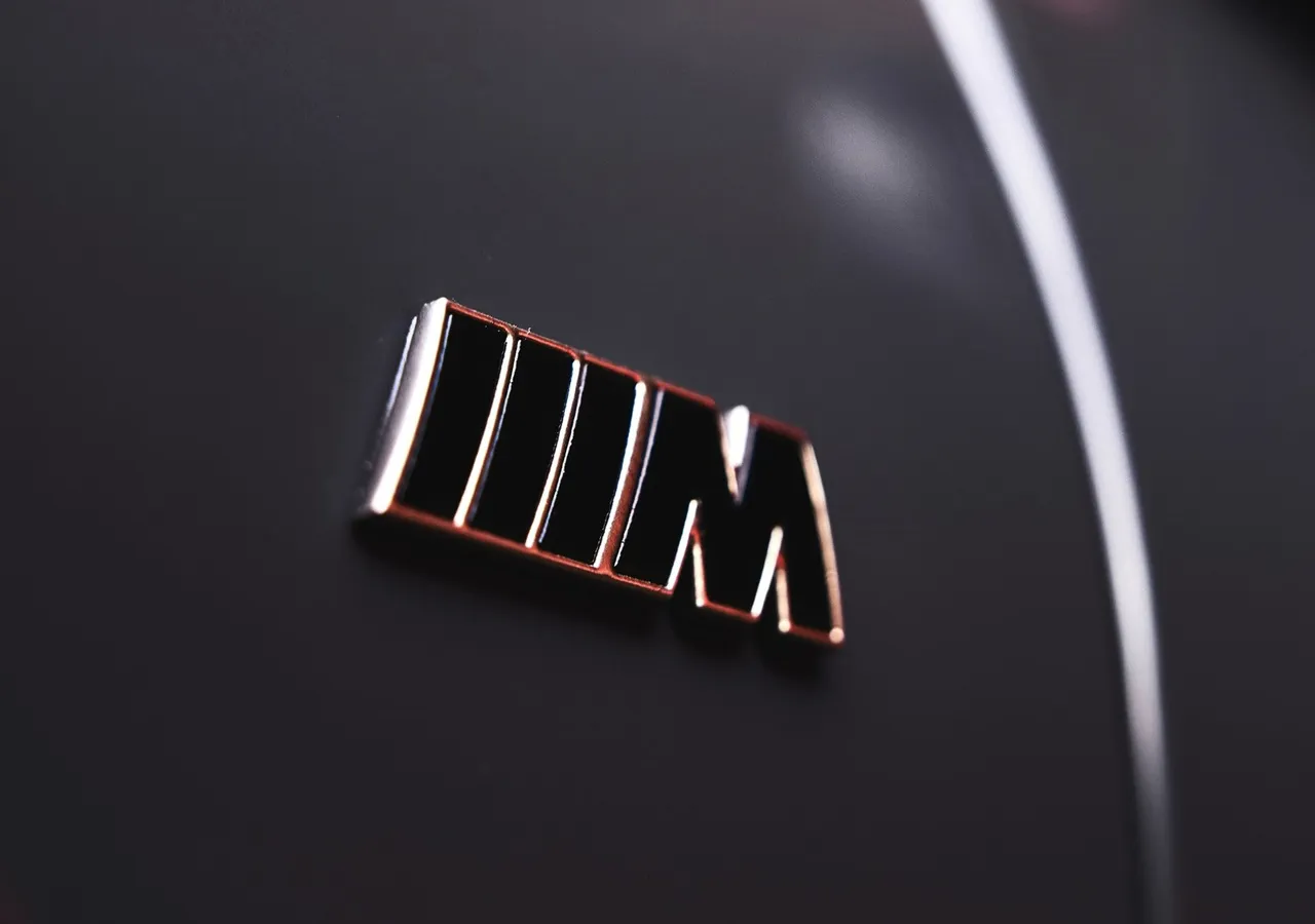 BMW IX M60 차량 이미지