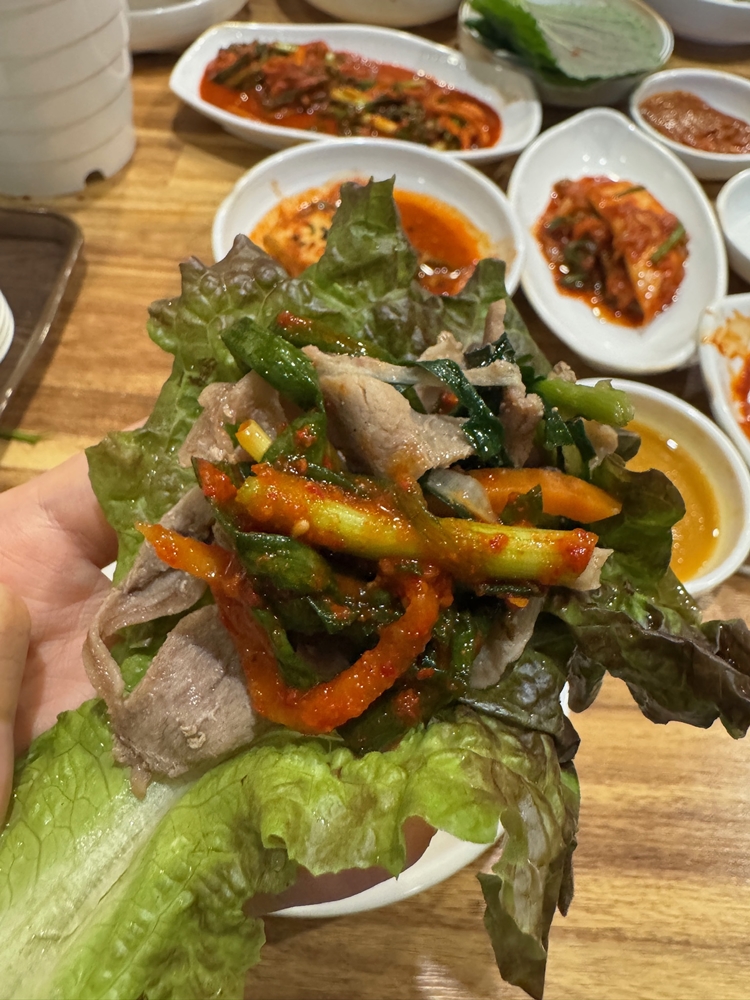 쌈싸먹는 오리고기