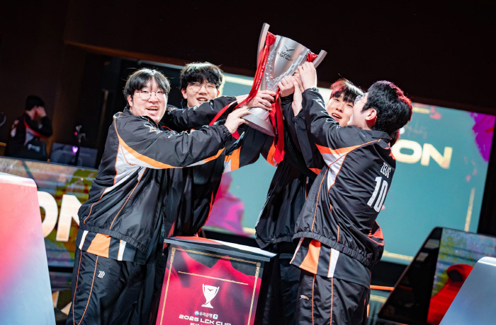 퍼스트 스탠드 2025년 첫 대회 경기