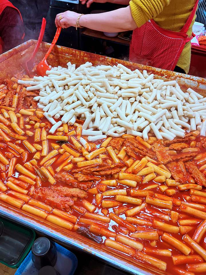 놀면뭐하니 유재석 전국 간식 자랑 김밥튀김 떡볶이 대구 동촌 맛집 추천 방송정보