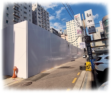 은희네해장국-맞은편-공사현장