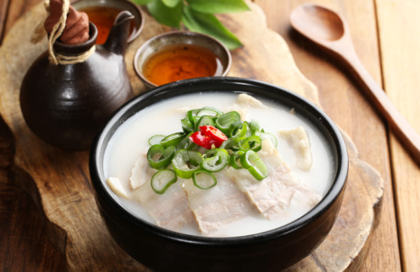 부산대표 음식 돼지국밥