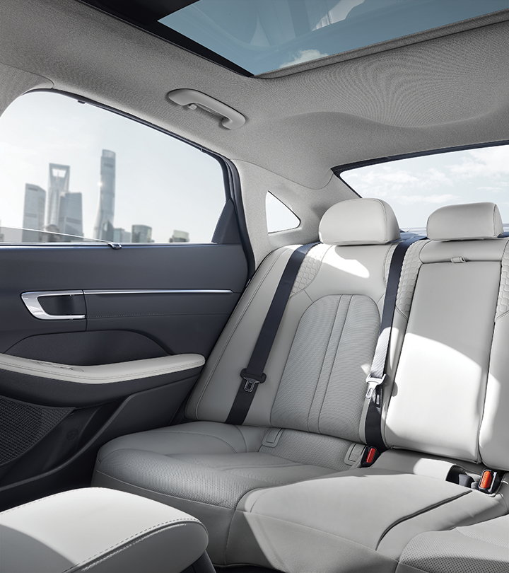 쏘나타DN8 2023년식 2열 실내 시트 인테리어 사진 출처 현대차 홈페이지