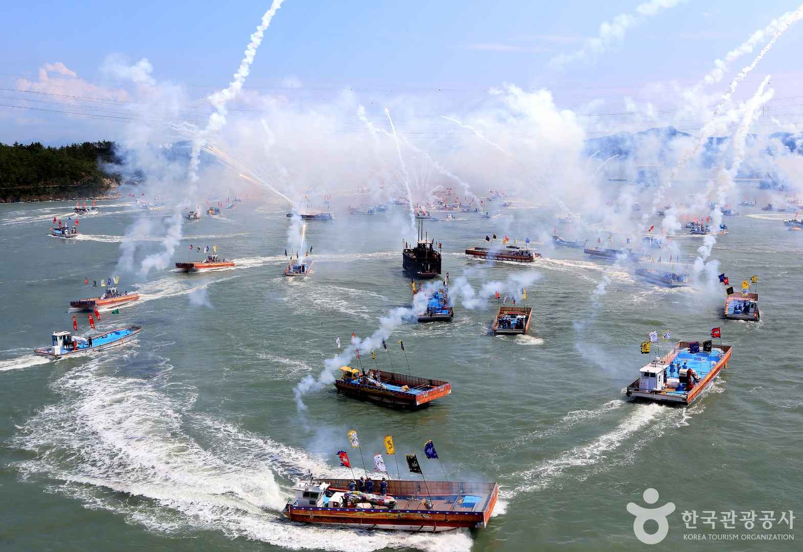 명량해전 재현(진도대교)