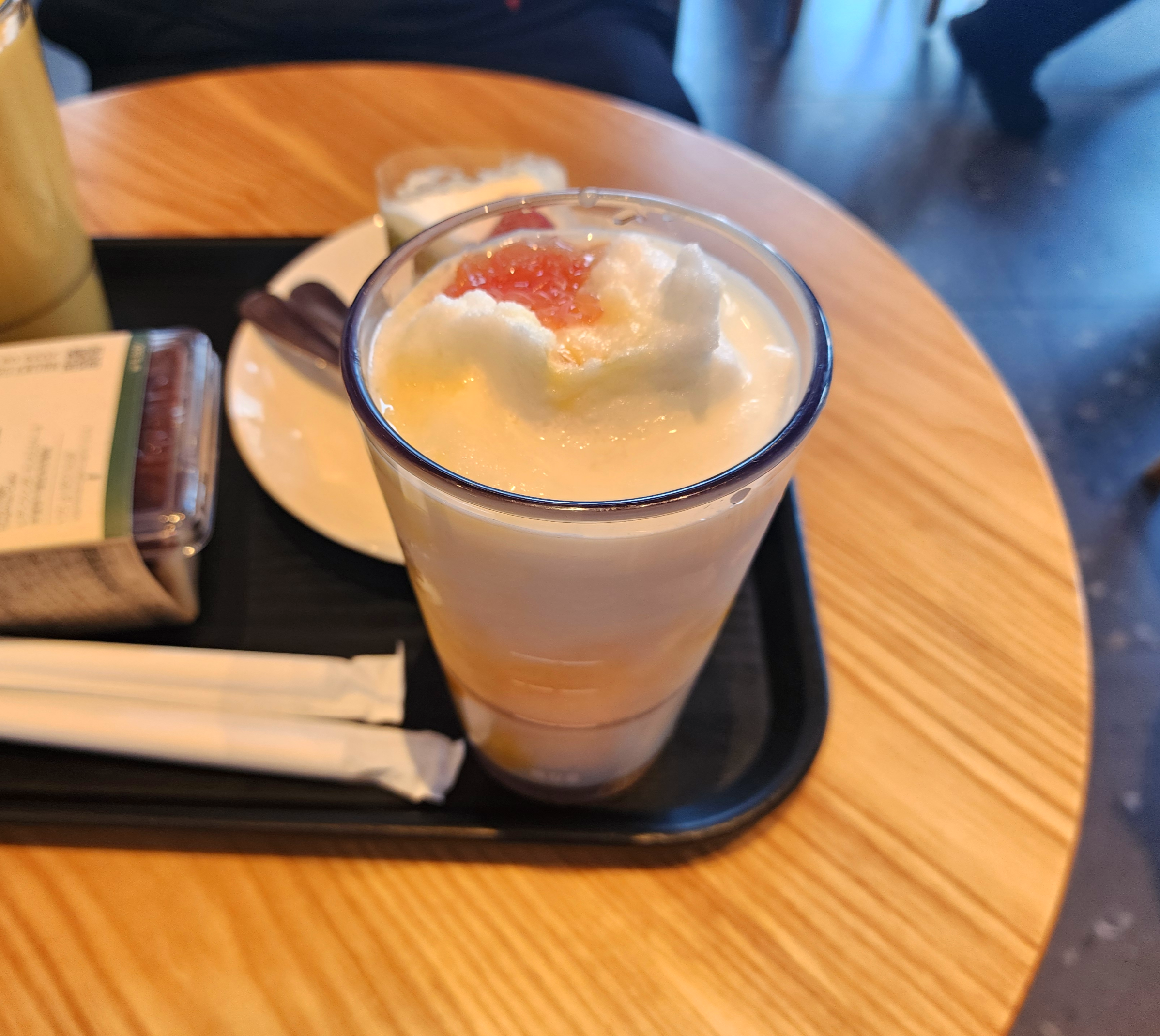 스타벅스자몽망고코코프라푸치노