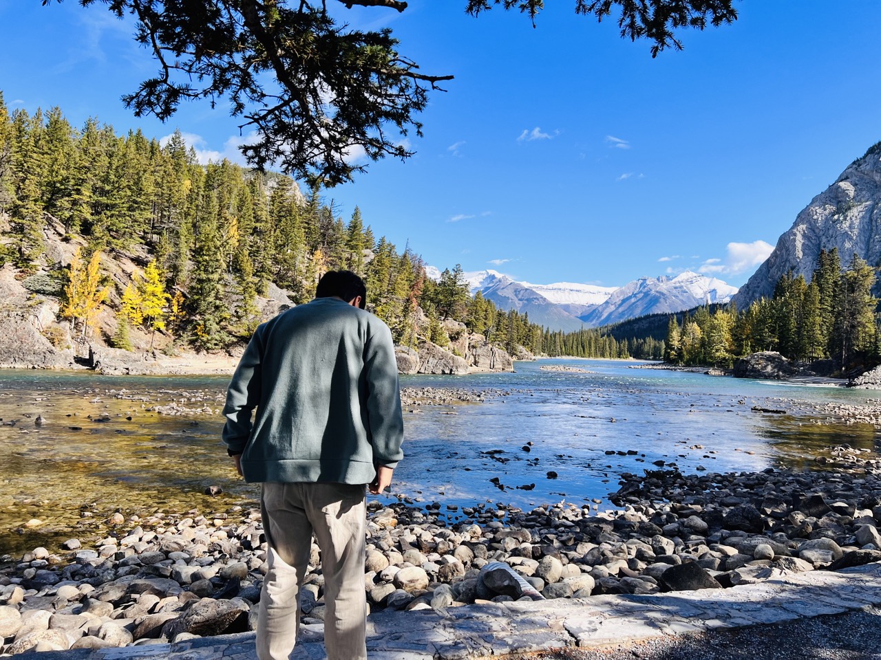 Tourist 답게, 멋진 풍경에 어떻게든 나를 낑겨 넣어봤다.