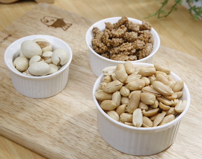 직장인을 위한 피로 회복과 집중력 향상에 도움되는 간식