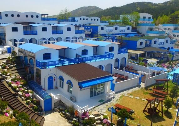 지중해 풀빌라 펜션