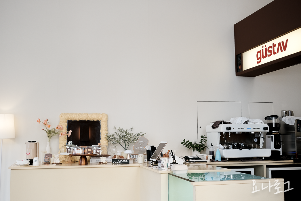 영통카페 영통맛집 수원카페 수원맛집 신동카페거리 신동카페 영통카페추천 신동카페추천 수원카페추천 수원데이트 수원데이트코스 수원가볼만한곳 영통가볼만한곳 구스타브 신동구스타브 크로플 크로플맛집 수원경희대 수원경희대맛집 수원경희대카페 영통데이트 영통데이트추천 영통데이트코스