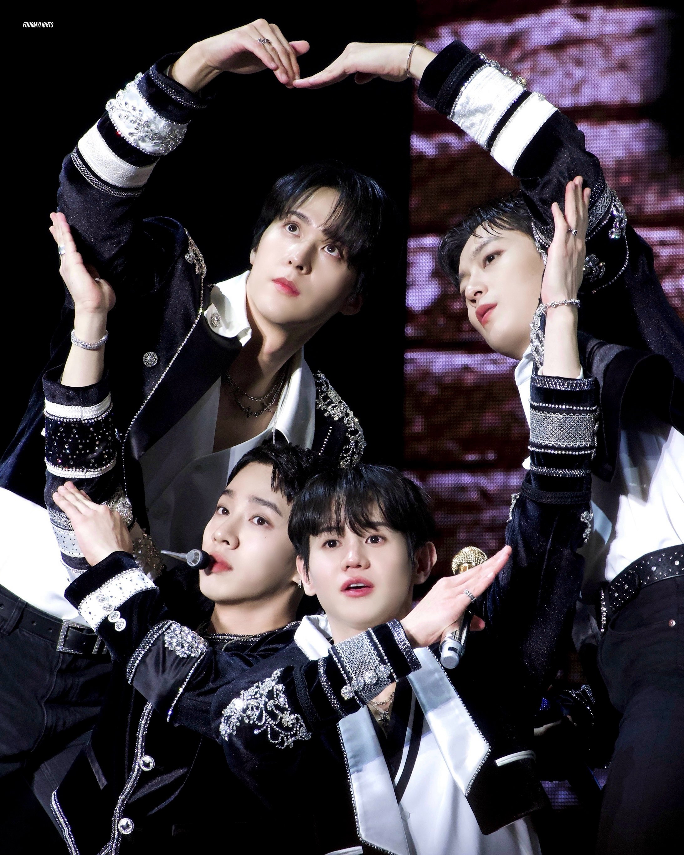 하트_만드는_멤버들