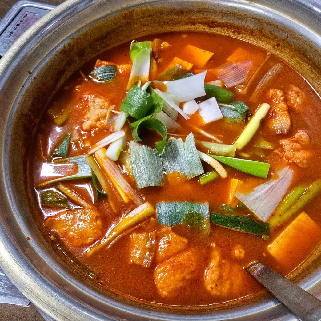 정여사고추장찌개 메뉴