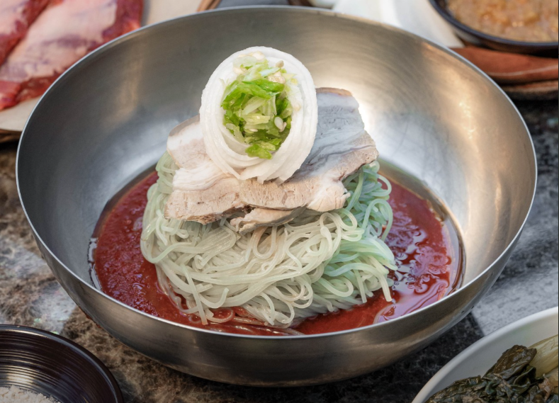 오늘N 퇴근후N 스테이크목살 오겹살 고추장육회 애호박찌개 용산 용리단길 남도돼지촌