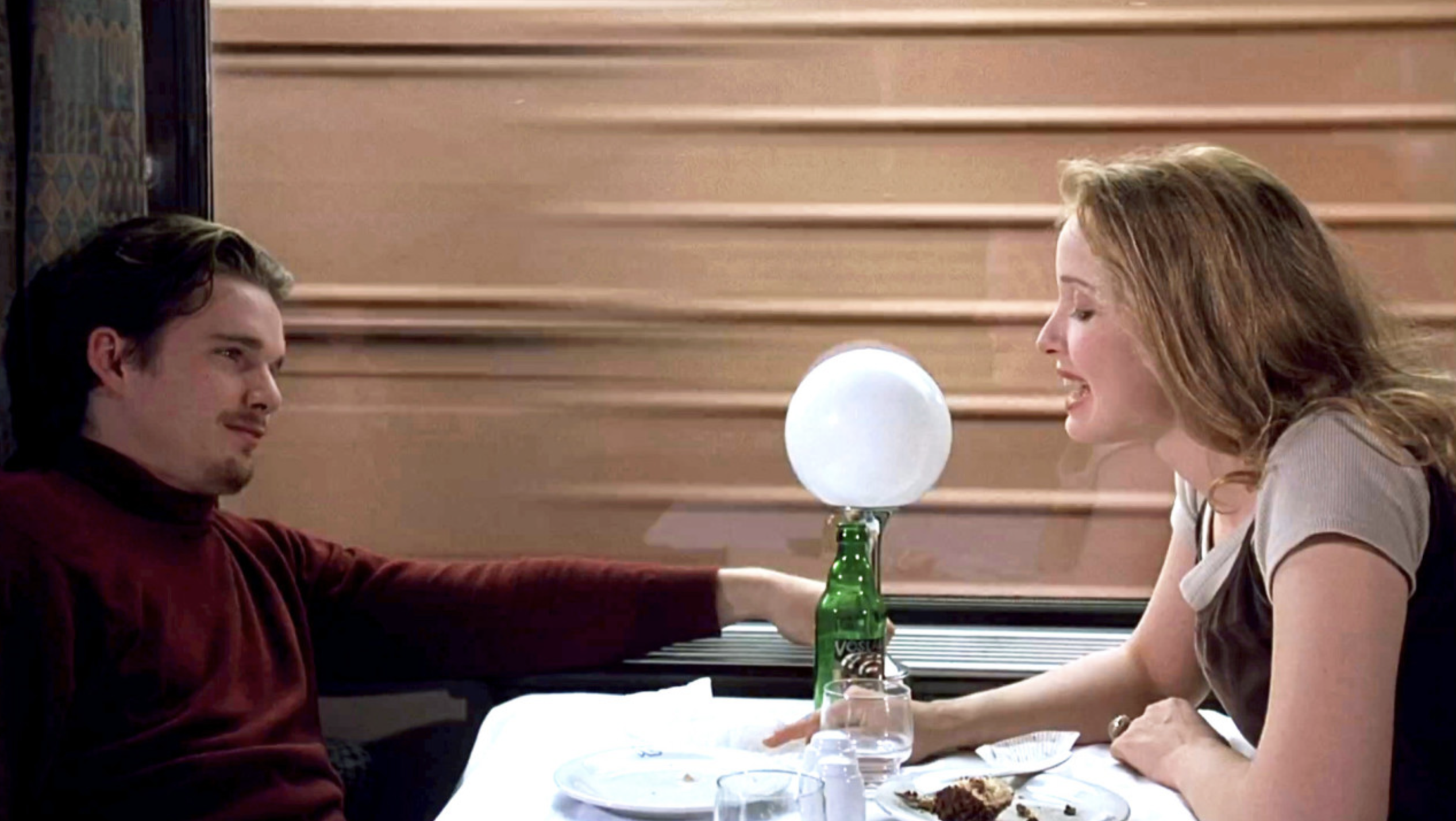 비포선라이즈 영화 스틸컷