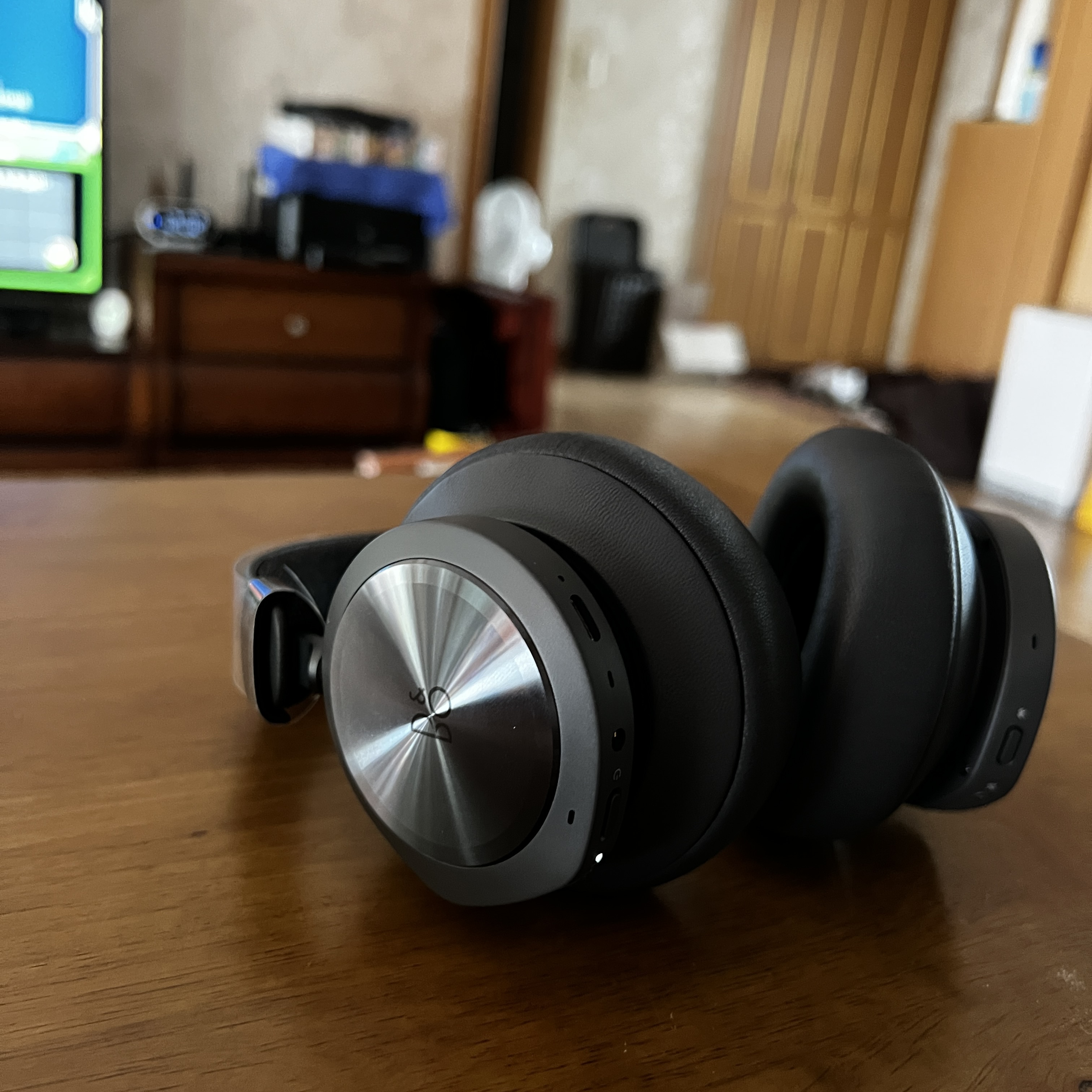 뱅앤올룹슨 베오플레이 포탈 리뷰