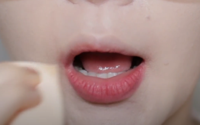 립 메이크업 꿀팁 대방출! (feat. 립스틱 &amp; 틴트 바르는 팁, 립 컬러 추천, 립 케어, 립 플럼핑)