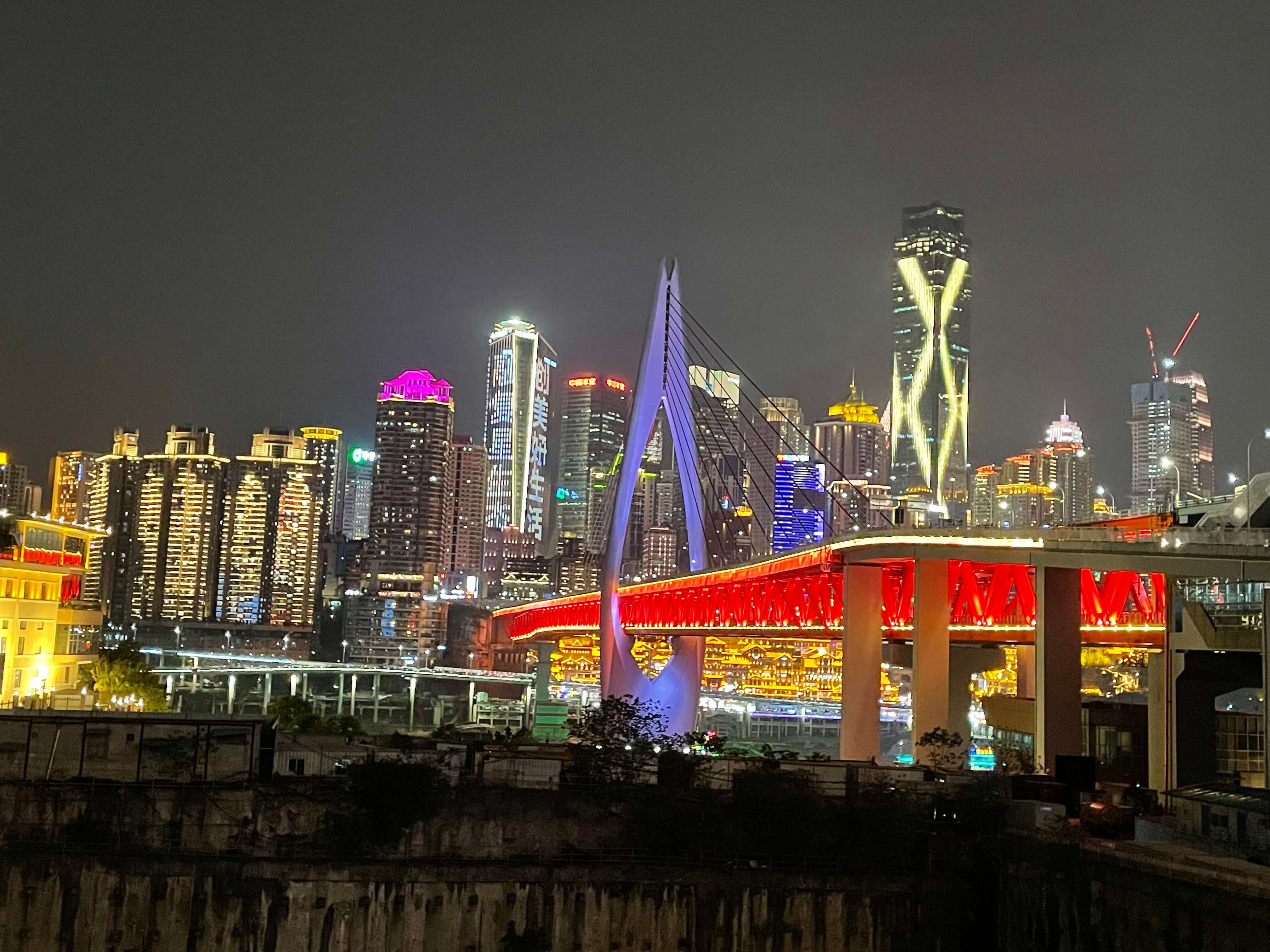 산의 도시 충칭, 낯설지만 매혹적인 입체 도시를 걷다 관련사진