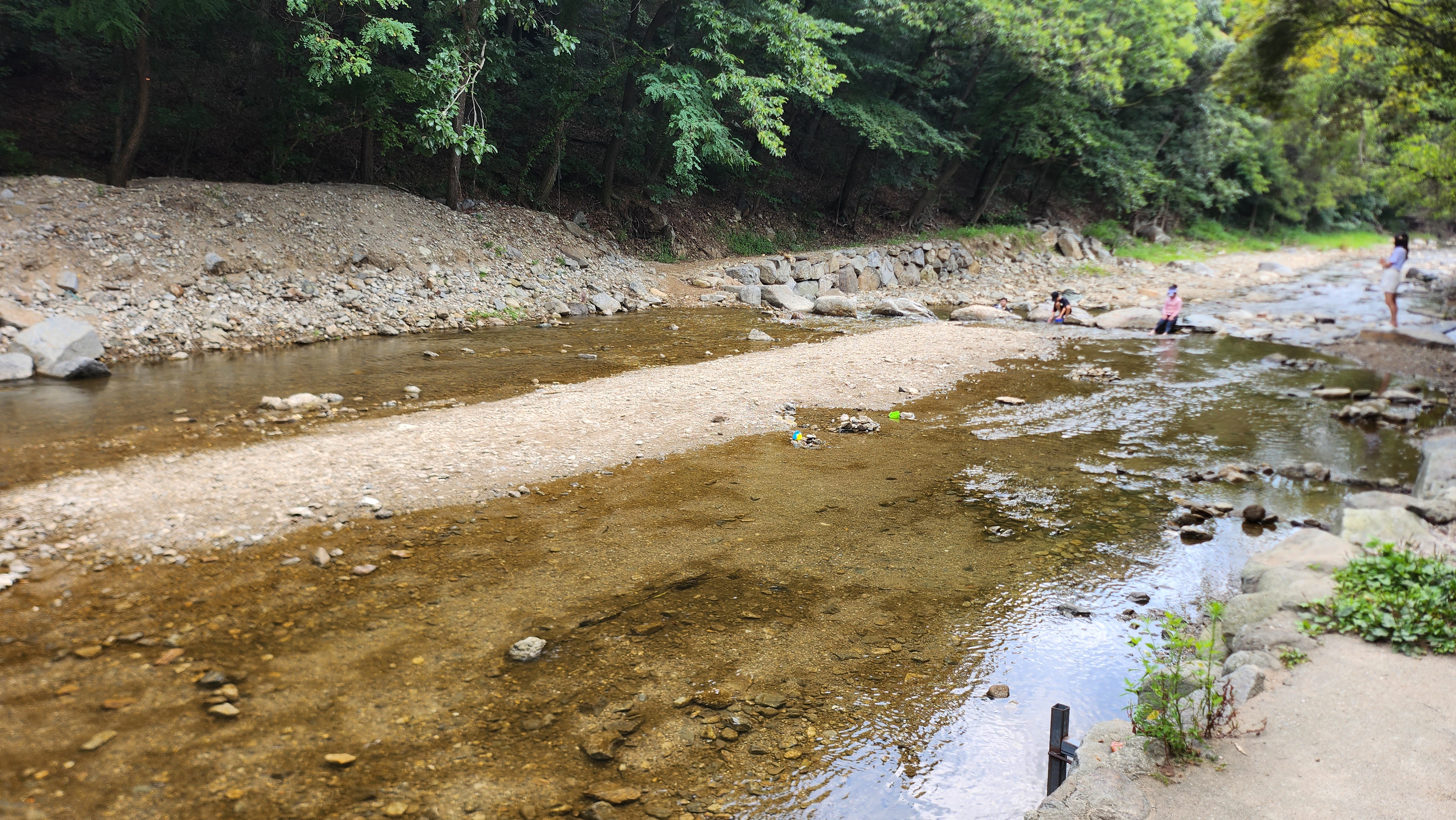 개울테라스 계곡
