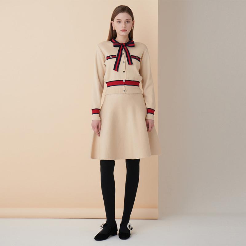 샤틴 SATIN 온라인 배색 리본 투피스 O223T914