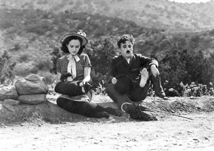 모던-타임즈-스틸컷2