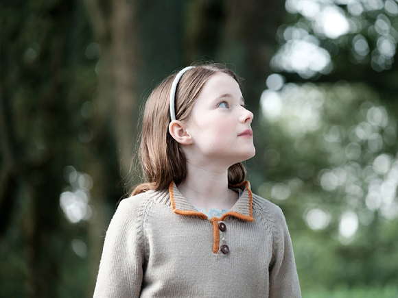 '말없는 소녀' 코오트 역 캐서린 클린치가 깊은 감성의 연기를 보여주고 있다. [사진=㈜슈아픽처스]