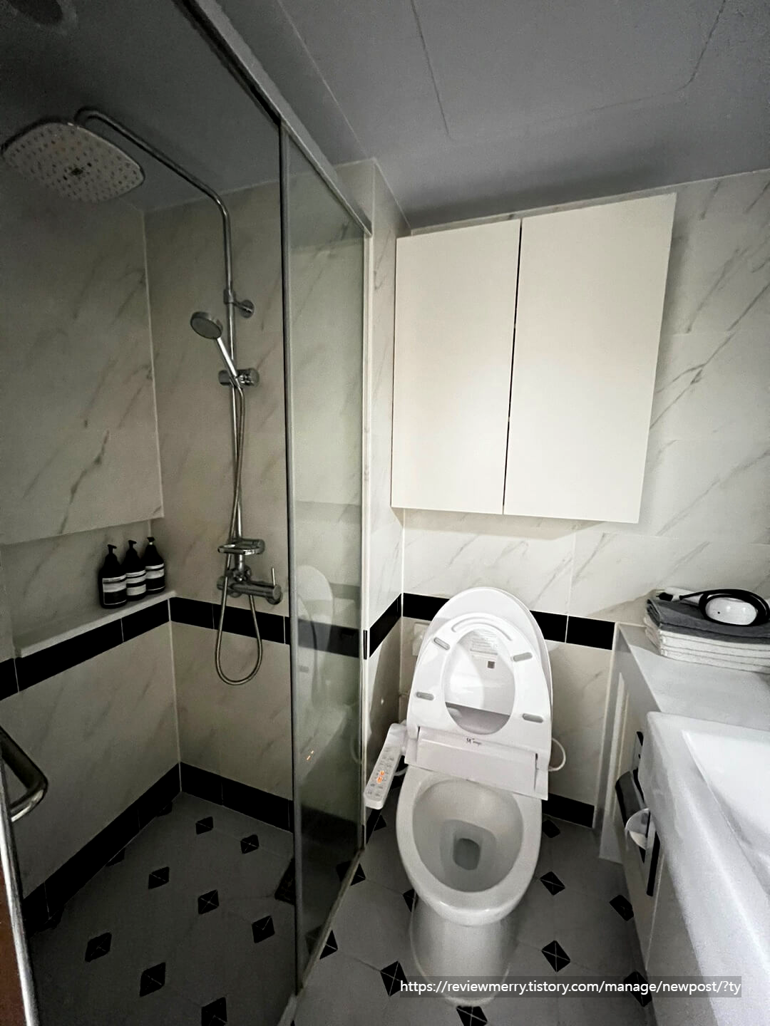 화장실 내부