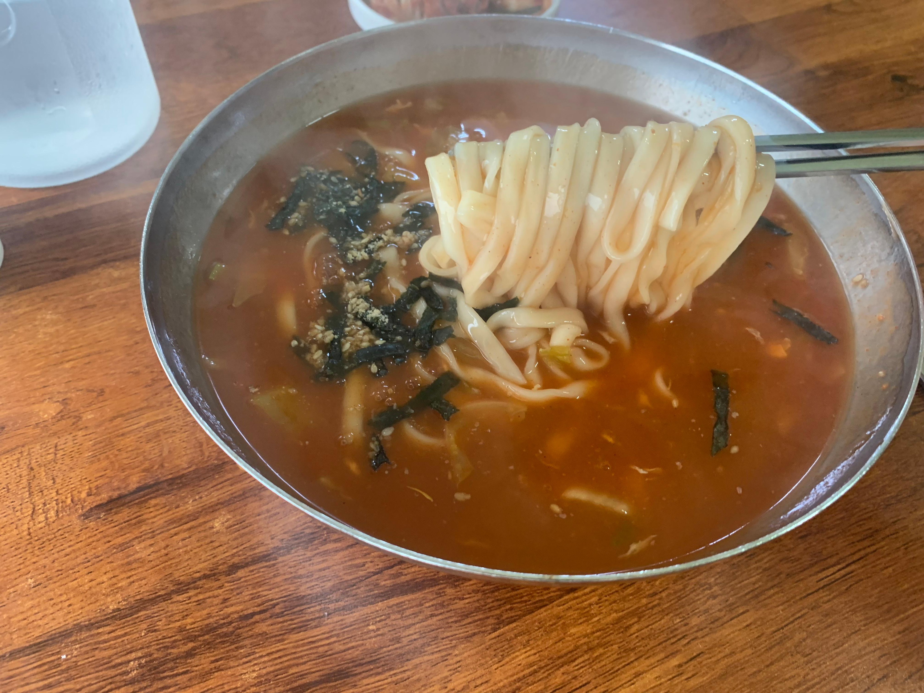 전현무계획에도 나온 묵호 오뚜기칼국수 후기🔥 겨울바다+장칼국수 조합 최고!