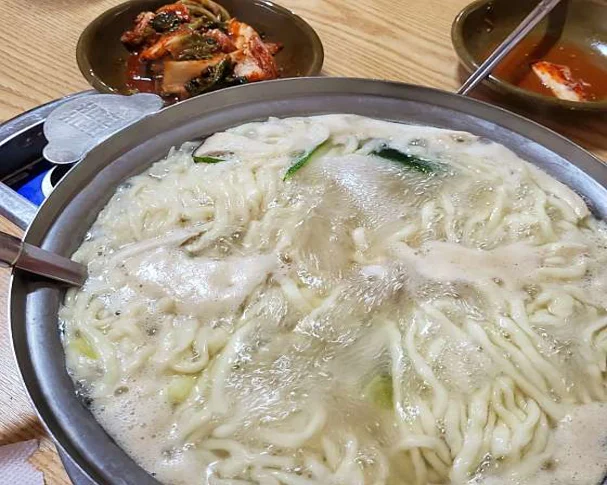 기찻길옆오막살이