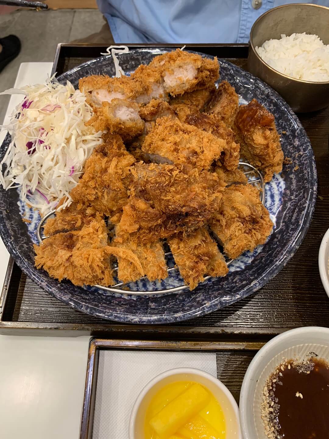 홍대-꼬숑-돈가스