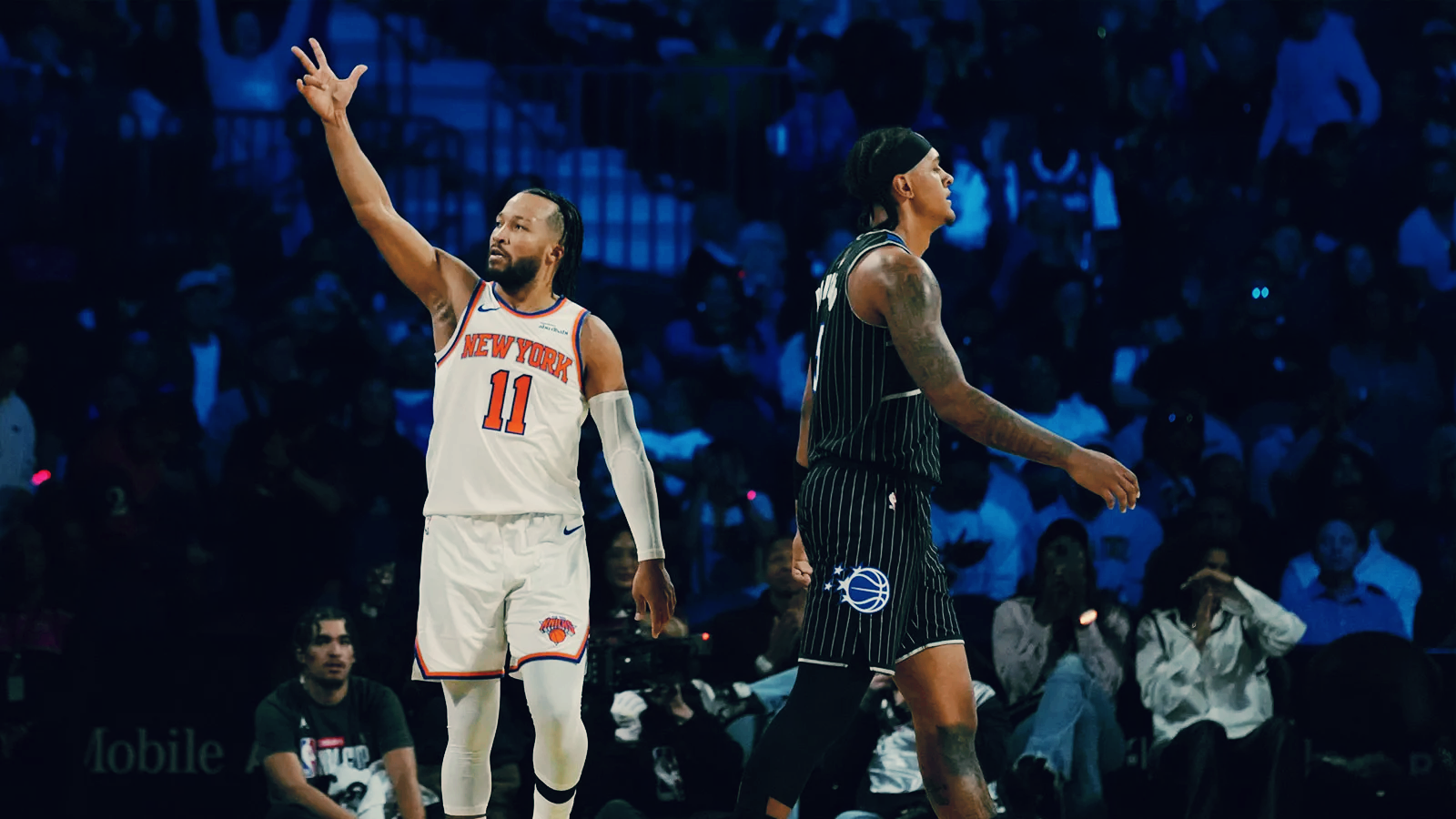 뉴욕 닉스의 제일런 브런슨(좌)과 올랜도 매직의 파올로 반케로(우)