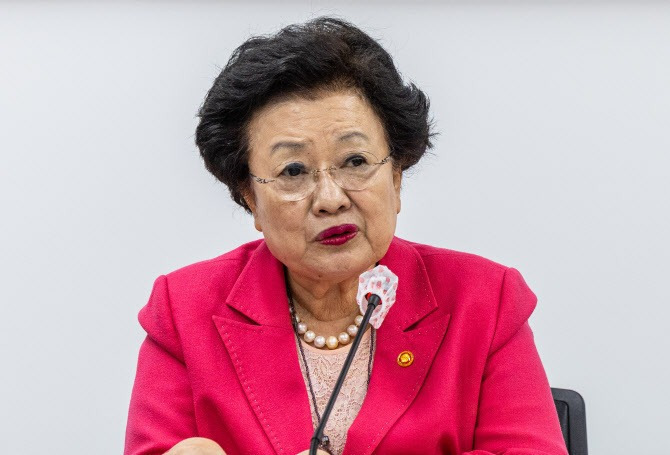 이배용 김건희 금거북이 10돈