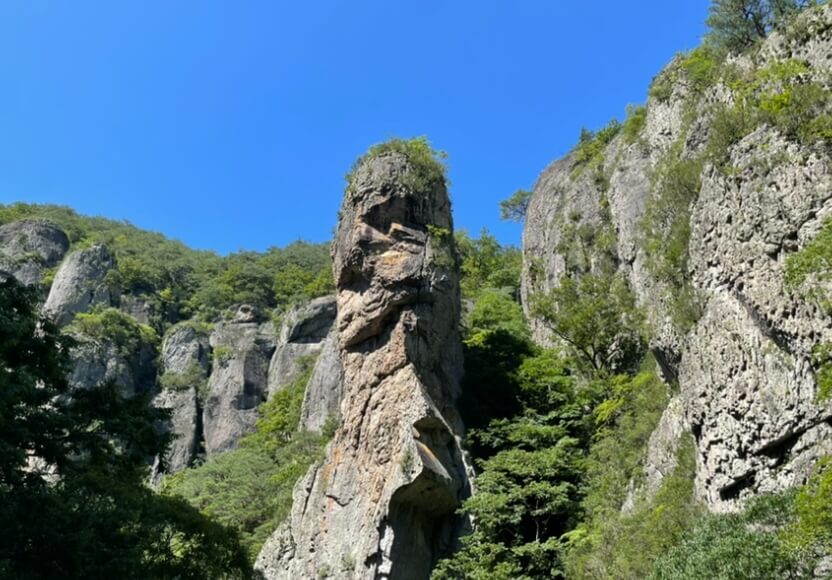 주왕산 암석