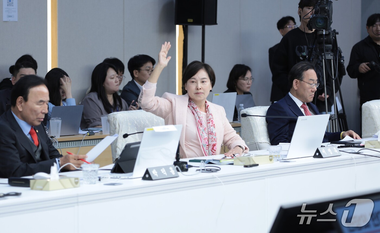 김상욱 주호영 설전 총정리｜울산시 국감 '훈계하지 마시라'·'잘났어요' 충돌, 국민의힘 4명 퇴장 이유