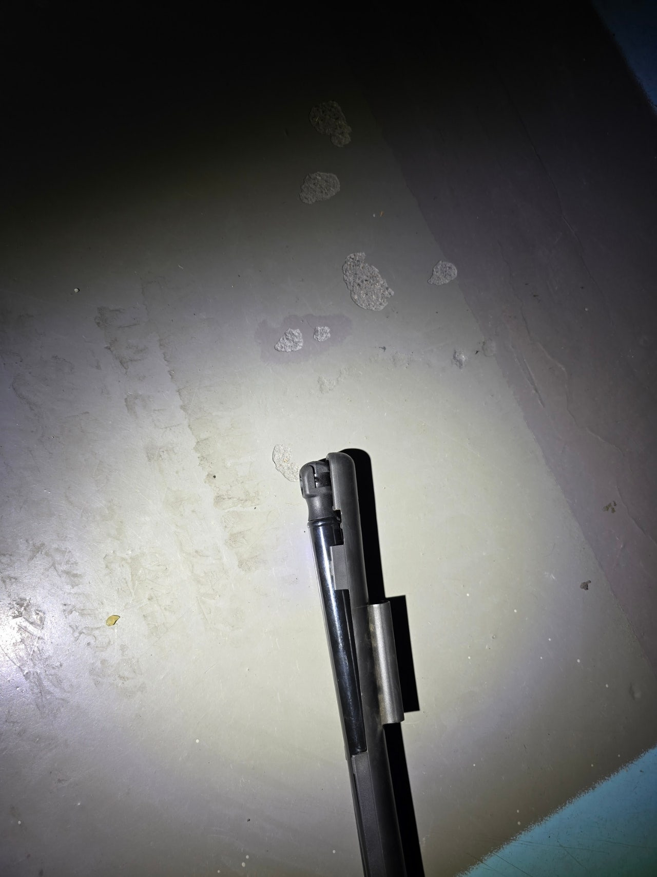 e89 z4 워셔액 노즐 고정 플라스틱이 모비스 리프트 불일치