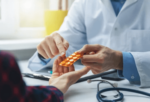 1인 가구 증가와 함께 쌓이는 폐의약품 문제와 대안