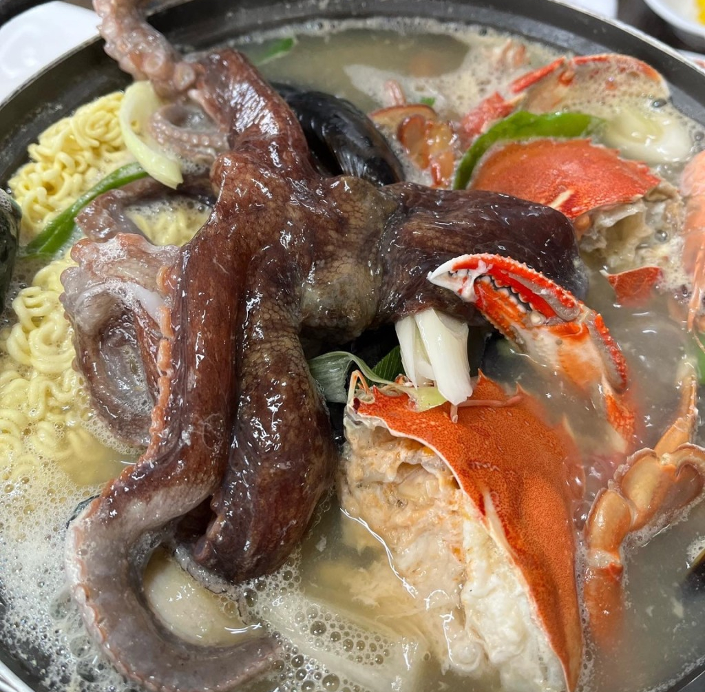 청호식당 문어라면 나혼자산다 유리가 다녀간 서귀포 성산 해물맛집