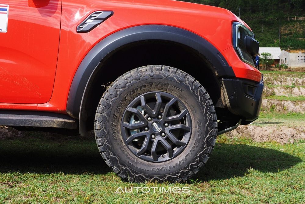 포드 레인저 랩터