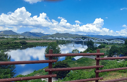 충주 모현정에서 바라본 주변 풍경