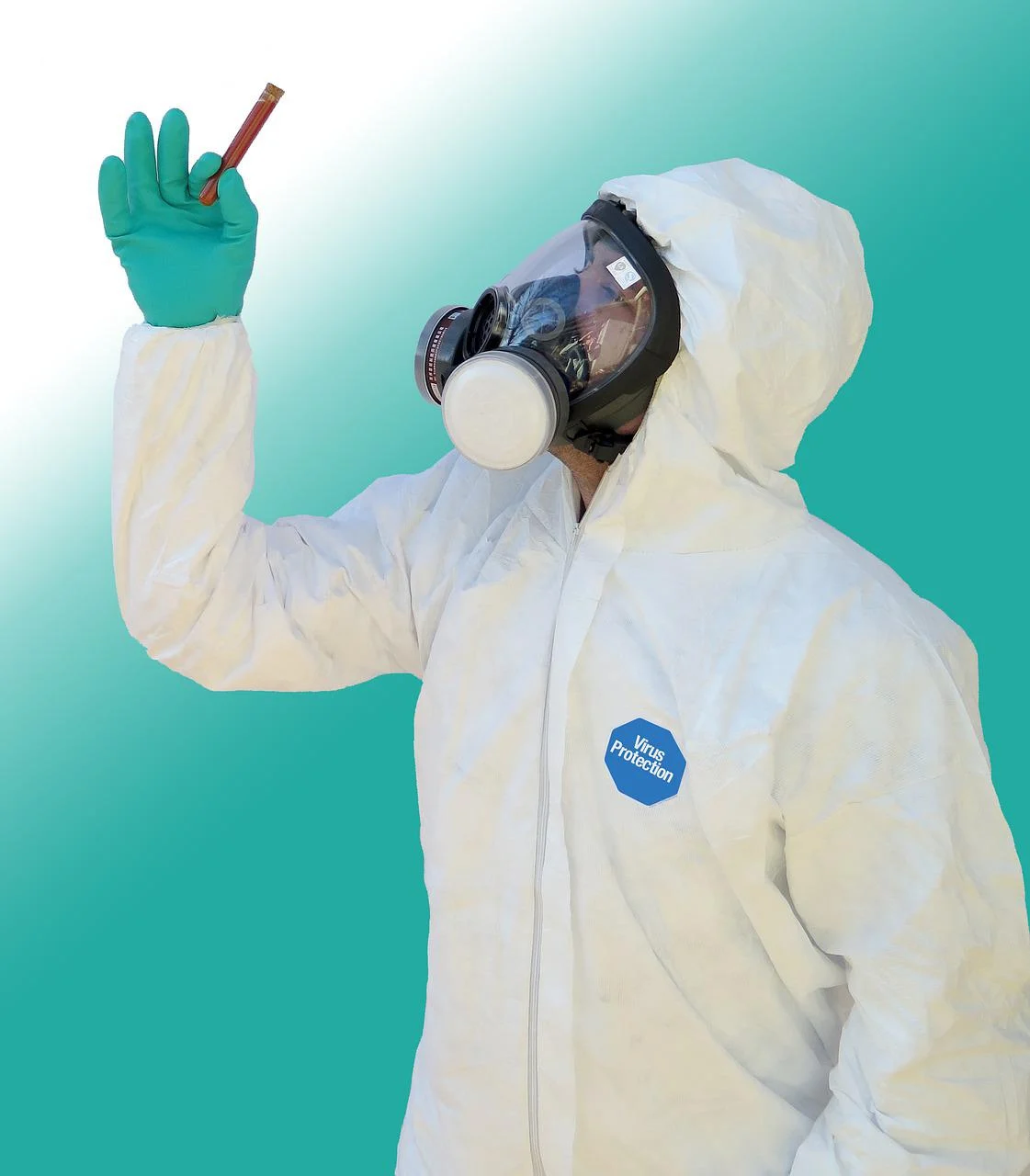 방역복 입은 사람