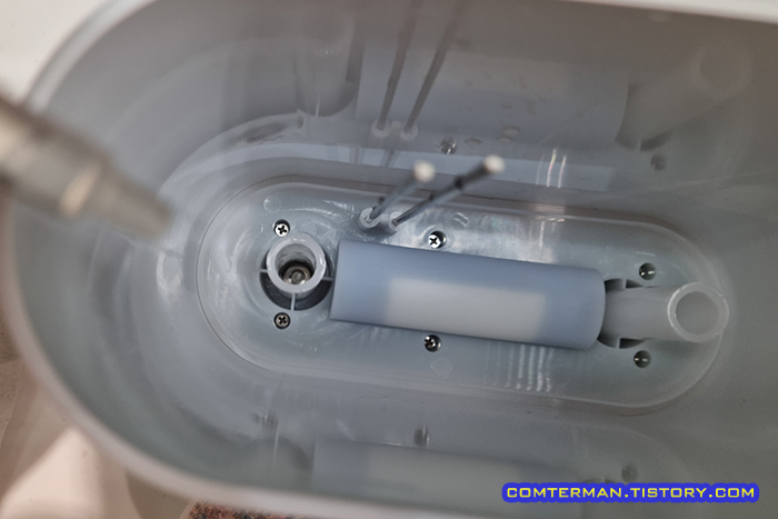 미니 가습기 진동자 안쪽 청소
