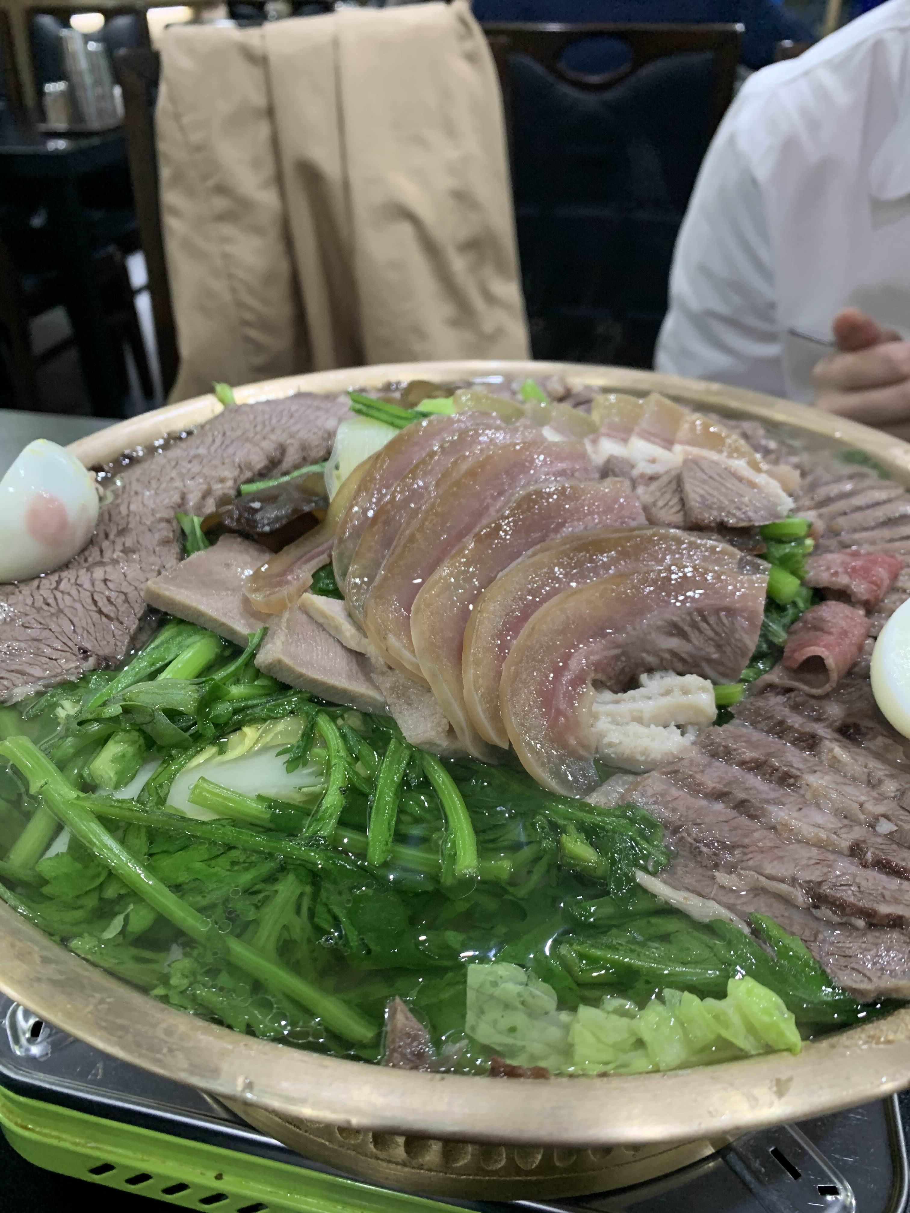 절반을 먹은 사진