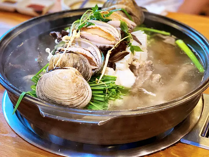 김포 식당 산낙지아귀해물탕 산낙지아귀찜 악 소리 나는 푸짐함 신의 한 수 맛의 결정타 맛집 추천