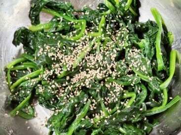 시금치나물 맛있게 무치는법