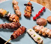 이세히로 교바시 본점 대표 꼬치 이미지입니다.